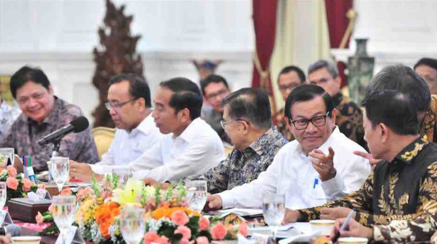 Kalangan pengusaha berharap reshuffle terjadi, agar ada perbaikan kinerja di sektor ekonomi.