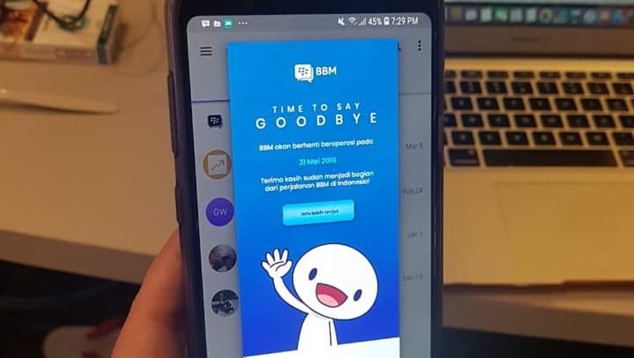 Sepertinya, momok terbesar dari kerugian ini terkait keputusan EMTK untuk menghentikan operasi Blackberry Messenger (BBM) per 31 Mei 2019.