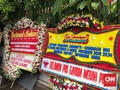 Rumah Prabowo Dibanjiri Karangan Bunga Selamat Menang Pilpres