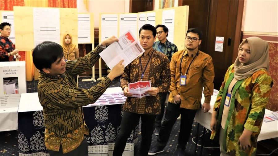Pengunduran diri tersebut merupakan bentuk kekecewaan Dahlan Nasution lantaran masyarakat Madina tidak memilih Jokowi dalam Pemilihan Presiden (Pilpres) 2019.