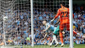 Hasil Liga Inggris: Man City Geser Liverpool dari Puncak