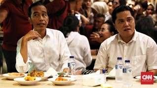 Jokowi Santap Nasi Padang di Grand Indonesia