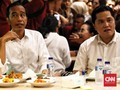 Jokowi Santap Nasi Padang di Grand Indonesia