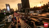 Peran serta seluruh pihak sangat diperlukan dalam penanggulangan masalah pencemaran lingkungan. Kepedulian masyarakat terhadap lingkungan serta kebijakan pemerintah mengenai regulasi sampah jadi faktor krusial dalam menyelesaikan masalah tersebut. (CNN Indonesia/Bisma Septalisma)
