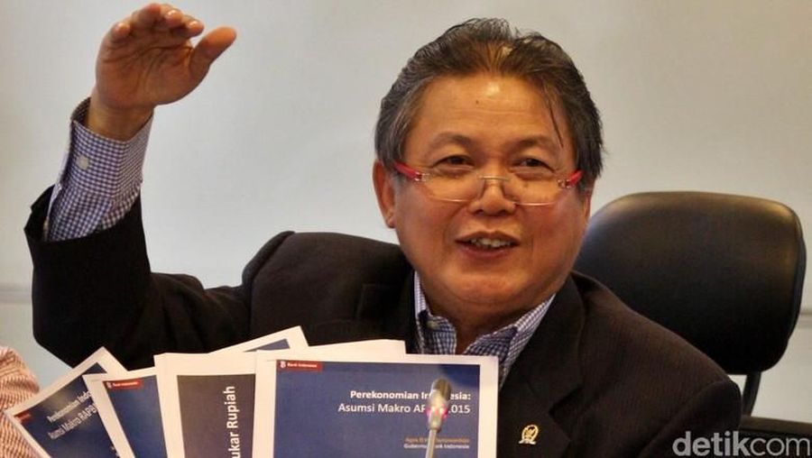 Pihak yang memprotes hasil revisi UU KPK itu menempuh mekanisme judicial review dan legislative review (upaya mengubah UU melalui DPR RI).