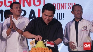 Erick Thohir Potong Tumpeng Syukuran Klaim Kemenangan Jokowi