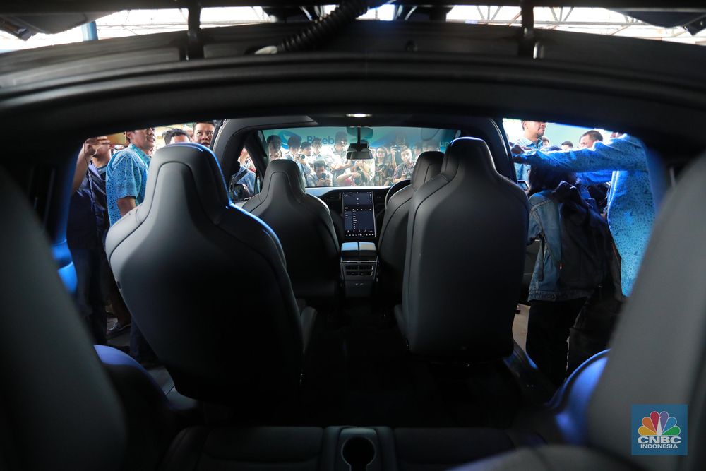 Mengintip Armada Mobil  Listrik  Baru Milik Taksi  Blue  Bird  