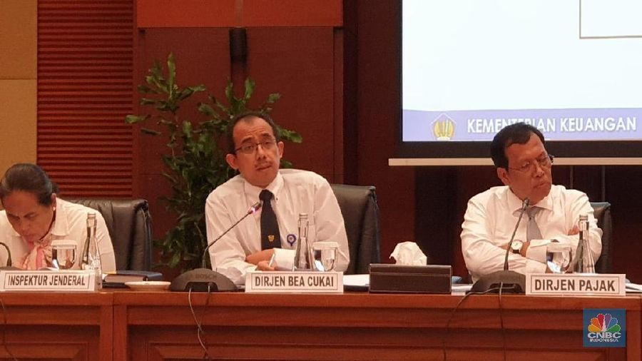 Penerimaan cukai tersebut baru 12,9% dari total target yang ditetapkan sepanjang 2019, yaitu Rp 165,5 triliun.