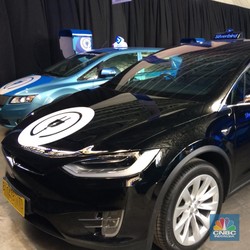 Pertama di RI, Ini 2 Tipe Mobil Listrik Taksi Blue Bird