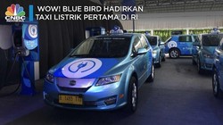 Pakai Tesla, Begini Mewahnya Taxi listrik Pertama di RI