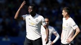 Man United tertahan di peringkat keenam dalam klasemen Liga Inggris. Kekalahan dari Everton membatalkan peluang mereka menembus zona empat besar. (REUTERS/Andrew Yates)