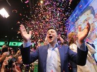 Volodymyr Zalenskiy: Dari Pelawak Kini Jadi Presiden Ukraina