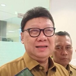 Mendagri ke Kepala Daerah: Jangan Telat Bayar THR & Gaji 13