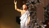 Sekitar lima menit kemudian, ledakan kembali mengguncang Gereja Katolik Zion Roman di Batticaloa. (Reuters/Stringer)