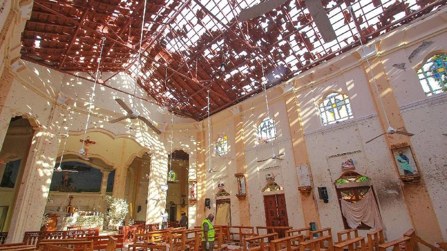 Dari sembilan pelaku pengeboman di Sri Lanka yang merupakan pemeluk agama Islam, terdidik, dan berasal dari keluarga kaya, ada satu orang wanita.