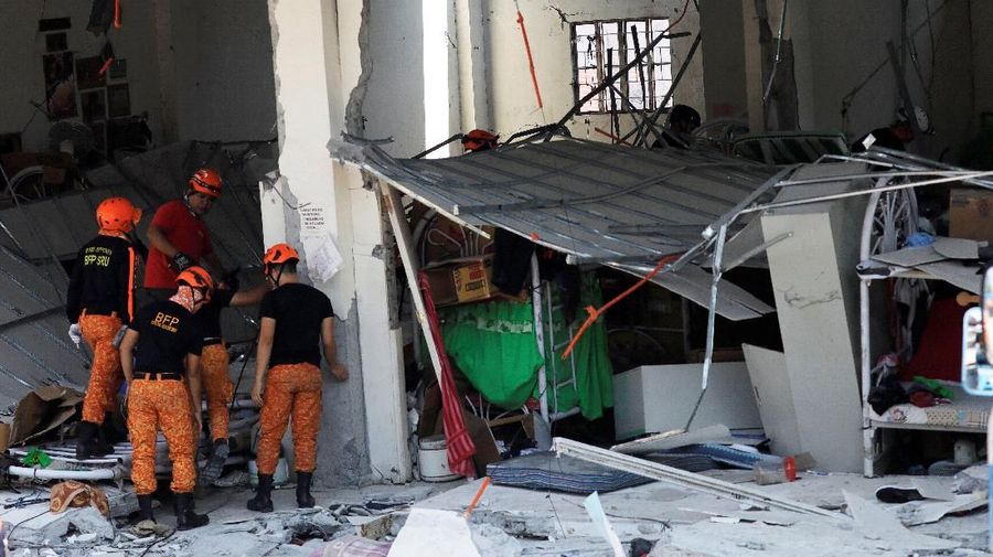 Filipina menghentikan sementara perdagangan valuta asing (valas) dan lelang obligasi negara, Selasa (23/4/2019).