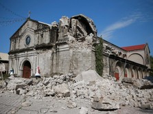 Breaking News: Gempa Bumi Besar Guncang Filipina, M 7,1
