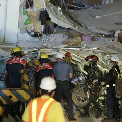 Gempa Kuat Guncang Filipina, Warga Panik Berhamburan ke Jalan