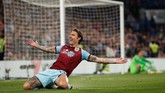 Bertanding di depan publik sendiri Chelsea malah kebobolan lebih dulu dari tim tamu berkat gol Jeff Hendrick pada menit kedelapan. (REUTERS/Andrew Boyers)