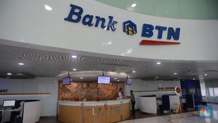 Pelayanan nasabah Bank BTN di Bank BTN, Jakarta (CNBC Indonesia/Muhammad Sabki) Pelayanan nasabah Bank BTN di Bank BTN, Jakarta (CNBC Indonesia/Muhammad Sabki)
