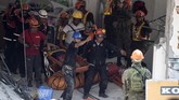 Gempa itu awalnya dilaporkan berkekuatan 6,3 dan kemudian direvisi turun menjadi 6,1 skala Richter, kata Survei Geologi AS dan seismologi Filipina. (Photo by Noel CELIS / AFP)