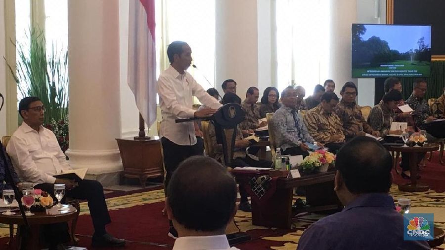 Presiden Joko Widodo (Jokowi) memberikan pesan khusus kepada para menteri Kabinet Kerja jelang bulan suci Ramadhan