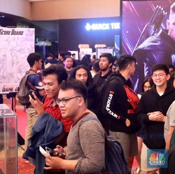 Demam Avengers: Endgame! Penonton Rela Antre Sejak Subuh