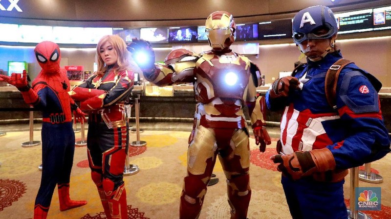 Avengers Endgame mulai tayang di bioskop RI hari ini, sejak subuh bioskop mulai buka dan diserbu pengunjung