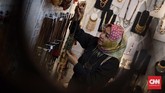 Keistimewaan lain adalah dalam pelaksanaan Inacraft 2019 kali ini adalah untuk pertama kali hadir Paviliun Luar Negeri yaitu dari Maroko. (CNN Indonesia/Hesti Rika)