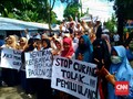 Emak-emak 'Kobarkan Perang' Desak KPU Berlaku Jujur