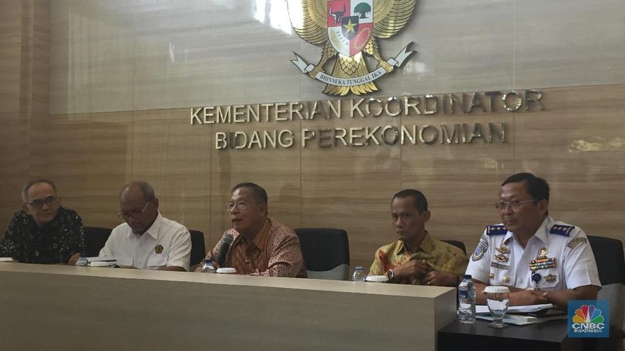 Beras sebagai bahan pokok masyarakat Indonesia ternyata produksinya defisit.