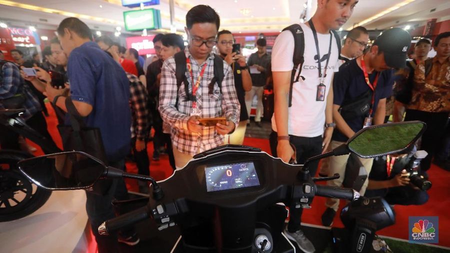 Gesits kendaraan rakitan anak bangsa hadir dalam pameran otomotif bergengsi yakni International Motor Show (IIMS) 2019.