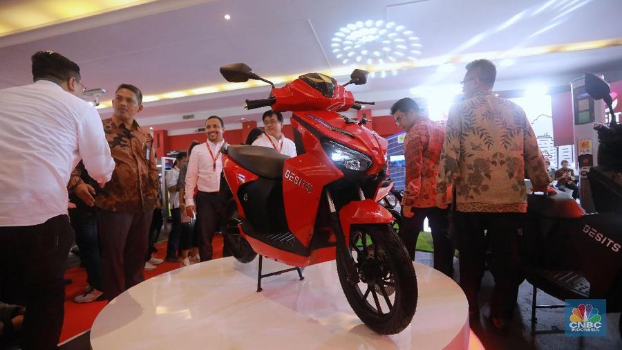 Gesits kendaraan rakitan anak bangsa hadir dalam pameran otomotif bergengsi yakni International Motor Show (IIMS) 2019.