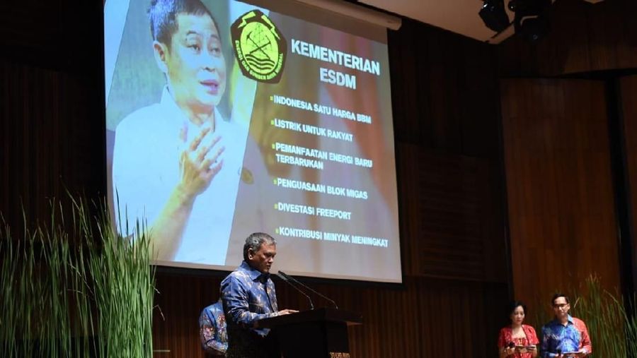 Kementerian ESDM meraih penghargaan Prestasi Tinggi Kementerian Kabinet Kerja Tahun 2014-2019 dari IAMPI - LKN.