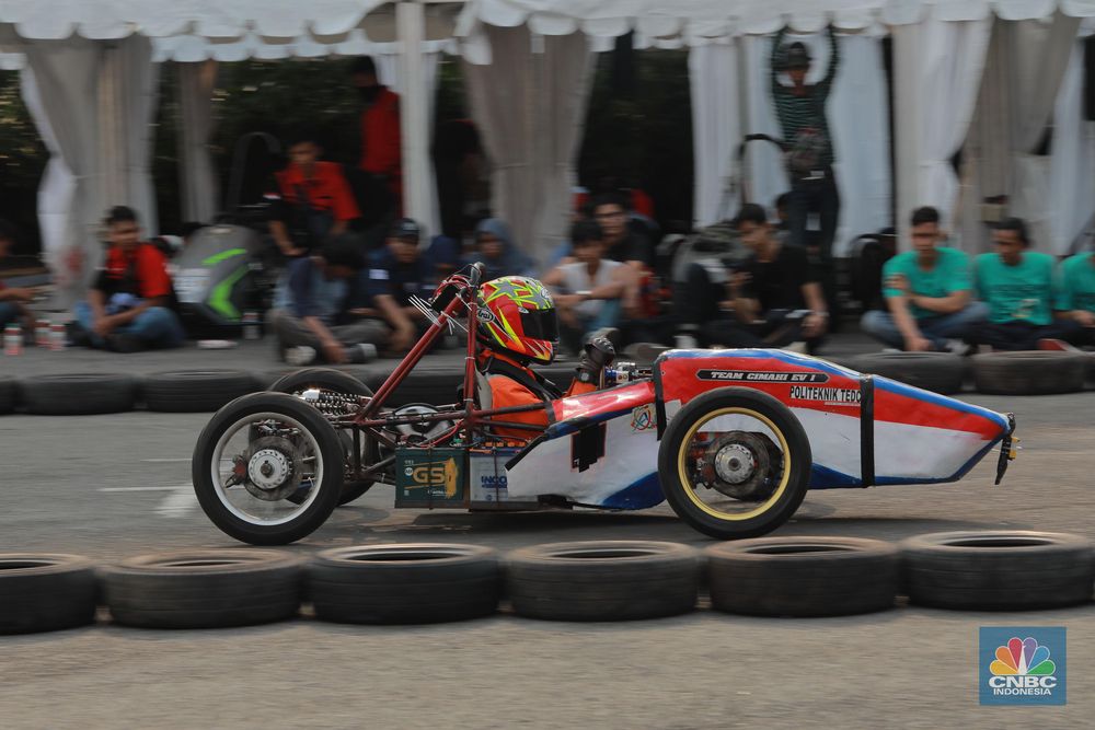 Mirip Formula 1 Serunya Adu  Balap Mobil  Listrik di IIMS 2019