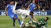 Karim Benzema kali ini tak bisa menampilkan ketajamannya setelah mencetak hattrick ke gawang Athletic Bilbao pada laga sebelumnya. (REUTERS/Sergio Perez)