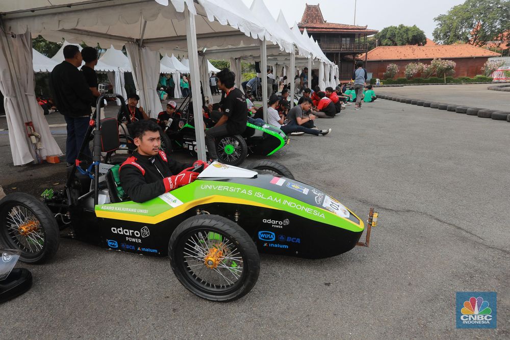 Mirip Formula 1 Serunya Adu Balap Mobil Listrik di IIMS 2019 Mirip Formula 1 Serunya Adu Balap Mobil Listrik di IIMS 2019