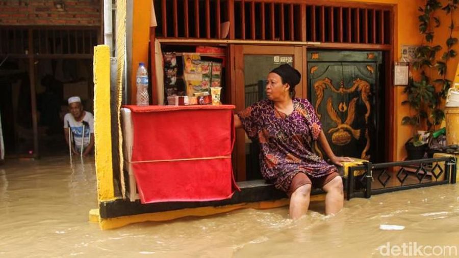 Banjir kembali melanda ibu kota Jakarta, Jumat (26/4/2019).