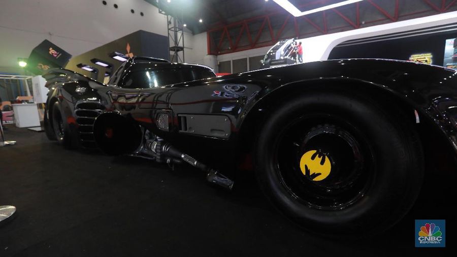 IIMS 2019 yang digelar pada 25 April - 5 Mei 2019 ini menampilkan replika milik Batman yaitu Batmobile.