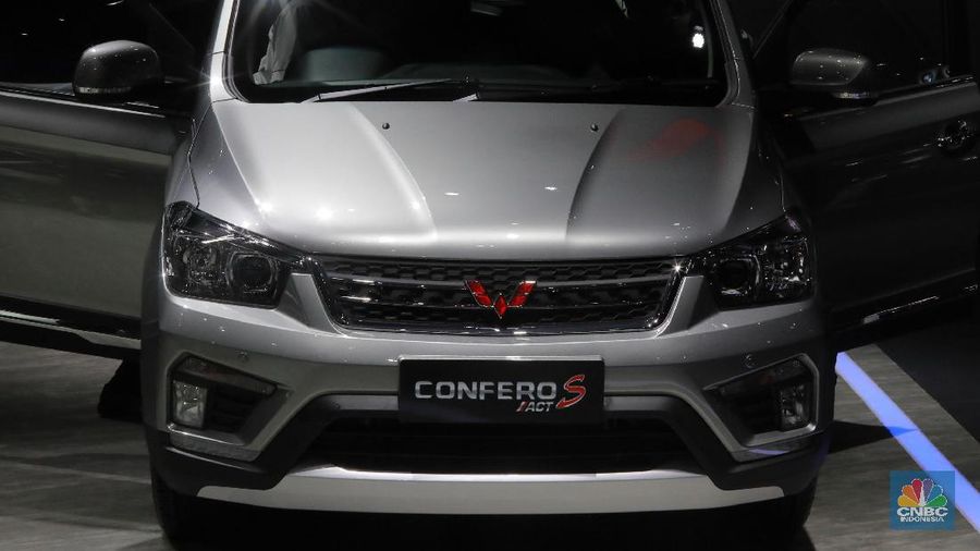 Dalam ajang Pameran IIMS 2019 mobil pabrikan China Wuling menampilkan dari seri Cortez, seri Confero, dan Almaz.