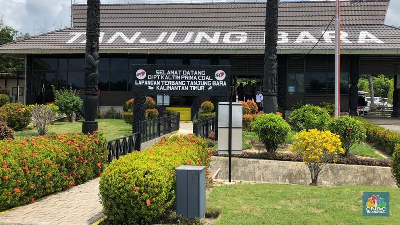 Tambang batu bara tersebut membentang seluas 84.938 hektar yang berdiri sejak 1982.