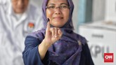 Warga menggunakan hak suaranya saat pemungutan suara ulang pemilu 2019 di TPS 064 Rawamangun, Jakarta, 27 April 2019. KPU mengklaim partisipasi pemilih di PSU ini tak turun dibandingkan pemilu utama yang digelar 17 April silam. (CNN Indonesia/Adhi Wicaksono)