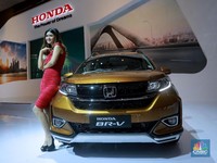 Widih! Harga Mobil Baru Bisa Murah 50% Kalau Pajaknya Nol