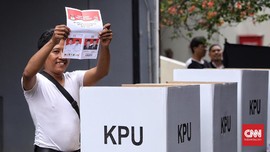Polisi Limpahkan 5 Komisioner KPU Palembang ke Kejaksaan Rabu