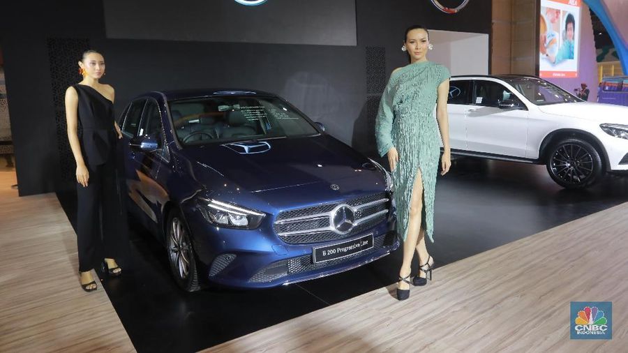 Mercy dan BMW sama-sama berminat produknya dipilih sebagai mobil RI-1.
