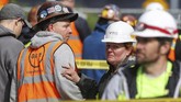 Insiden ini mendesak pemerintah setempat kembali mengevaluasi ramainya proyek pembangunan gedung pencakar langit yang marak di Seattle. (Genna Martin/seattlepi.com via AP)