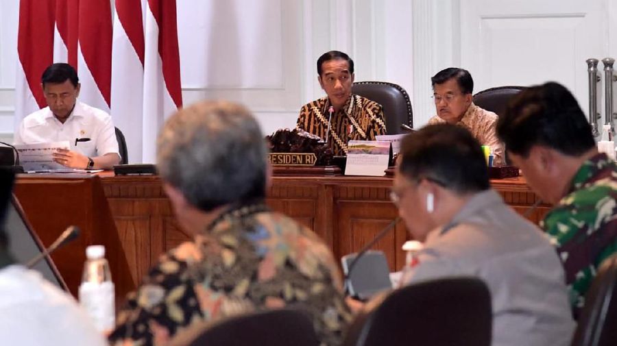 Lebih lanjut, mantan Gubernur DKI Jakarta itu lantas menggunakan momen itu untuk menjelaskan pemindahan ibu kota.