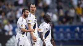 Ibrahimovic Bersedia Main Lagi di MU
