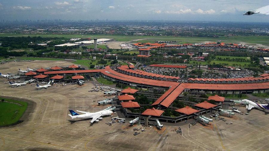 Landasan pacu ketiga Bandara Soekarno-Hatta (Soetta) ditargetkan beroperasi Juli 2019.