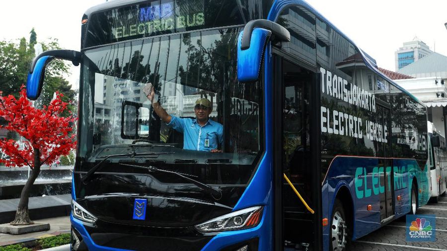 Pada Hari Raya Idul Fitri 1440 H ,Bus TransJakarta tetap beroperasi mulai pukul 09:00 WIB.
